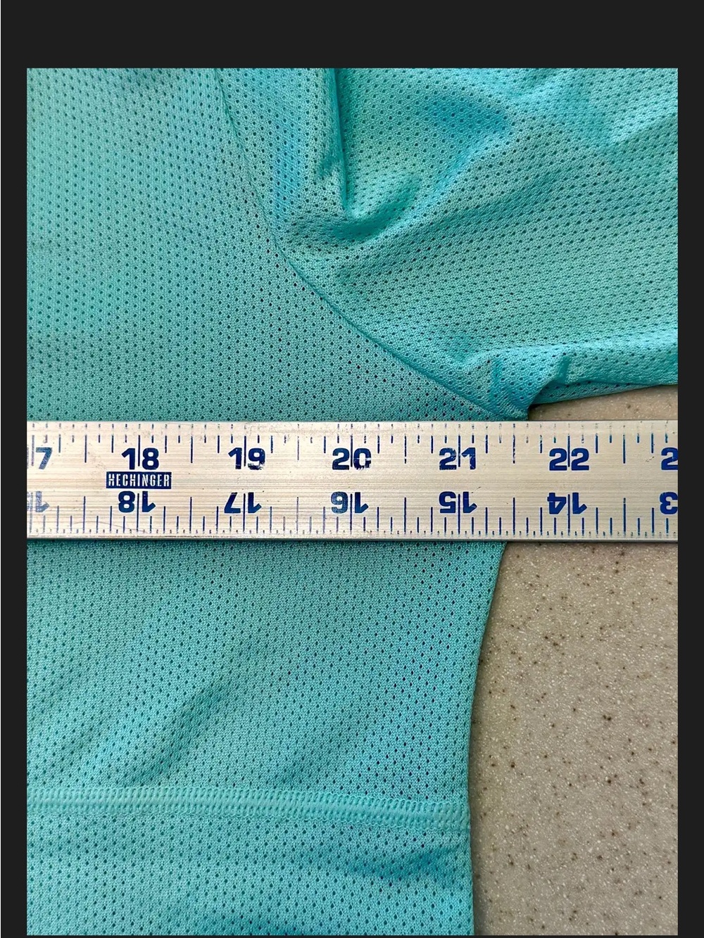 Nike Men’s Teal Chicago Marathon 2023 Short Sleeve Tee - Picture 3 of 4